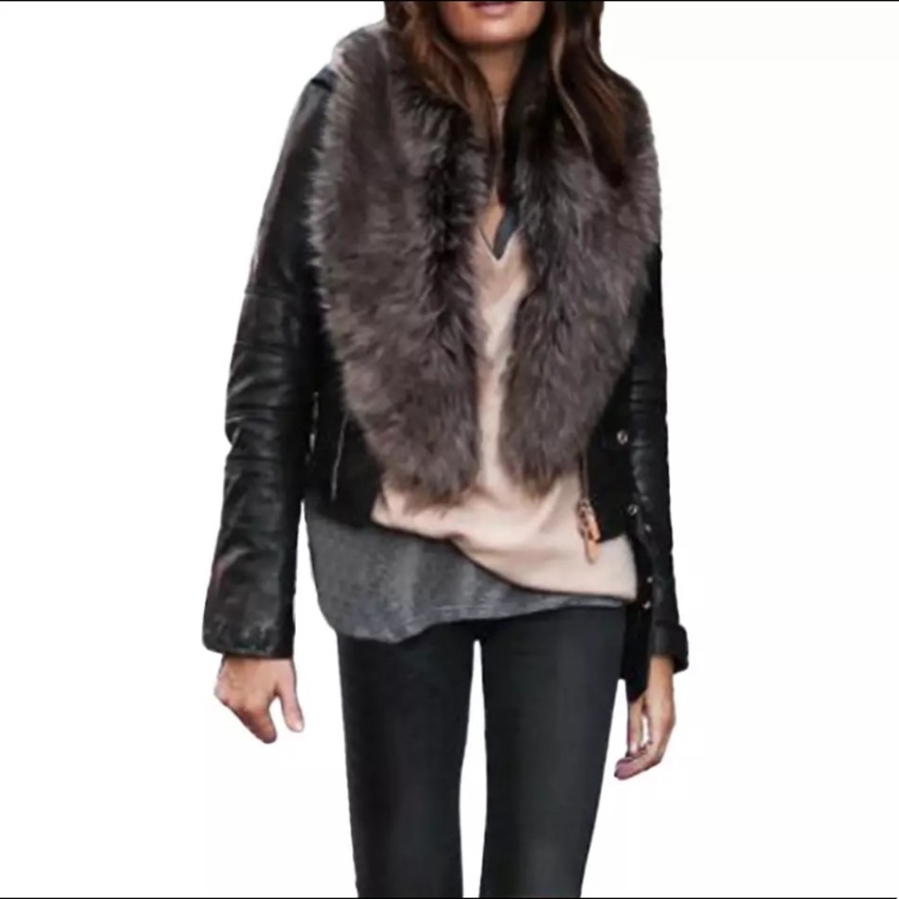 New! Faux Fur Collar Scarf